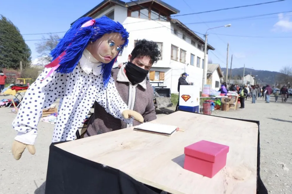 Este fin de semana artistas intervinieron distintos espacios públicos