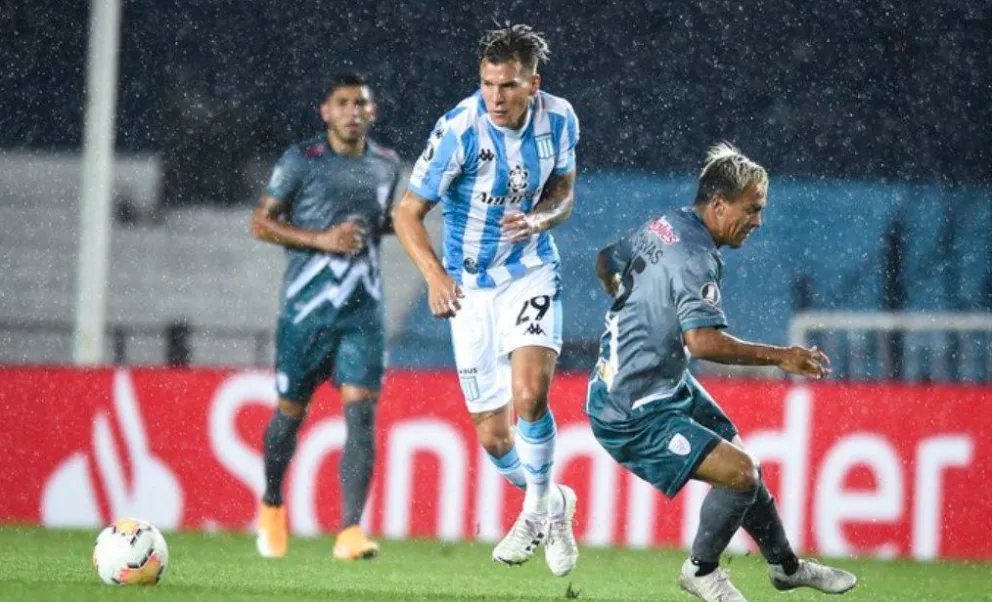 Racing ganó, pero quedó segundo en su grupo