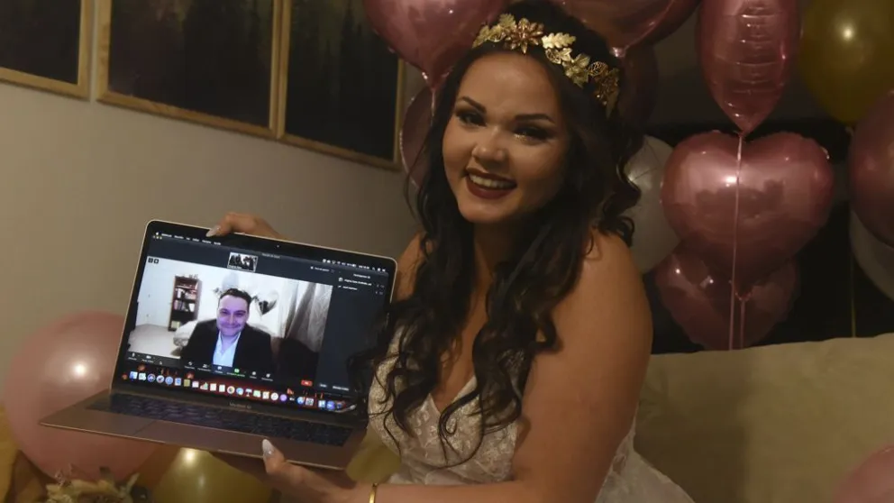 Una argentina y un estadounidense protagonizaron la primera boda virtual binacional