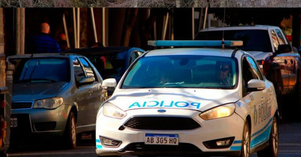 Estaban borrachos y querían irse de un bar en motocicleta: tres detenidos