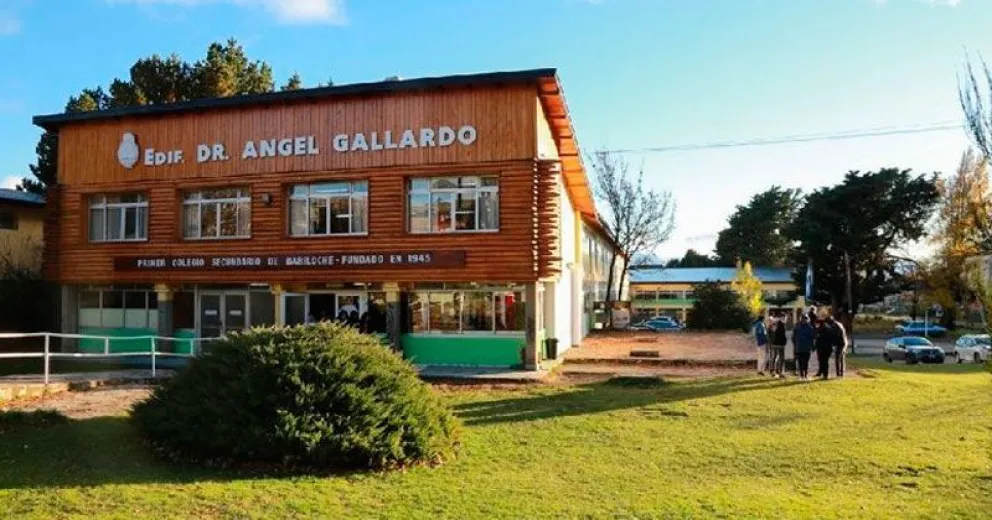 “Es irreemplazable el vínculo directo entre el alumno y el profesor”