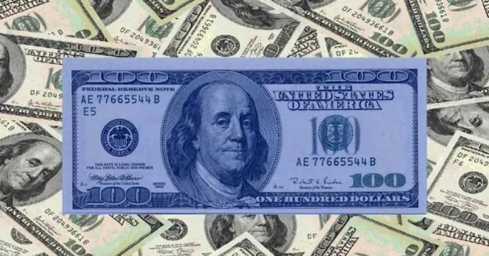 Dólar blue: arranca la semana en $189,00 para la compra y $195,00 para la venta