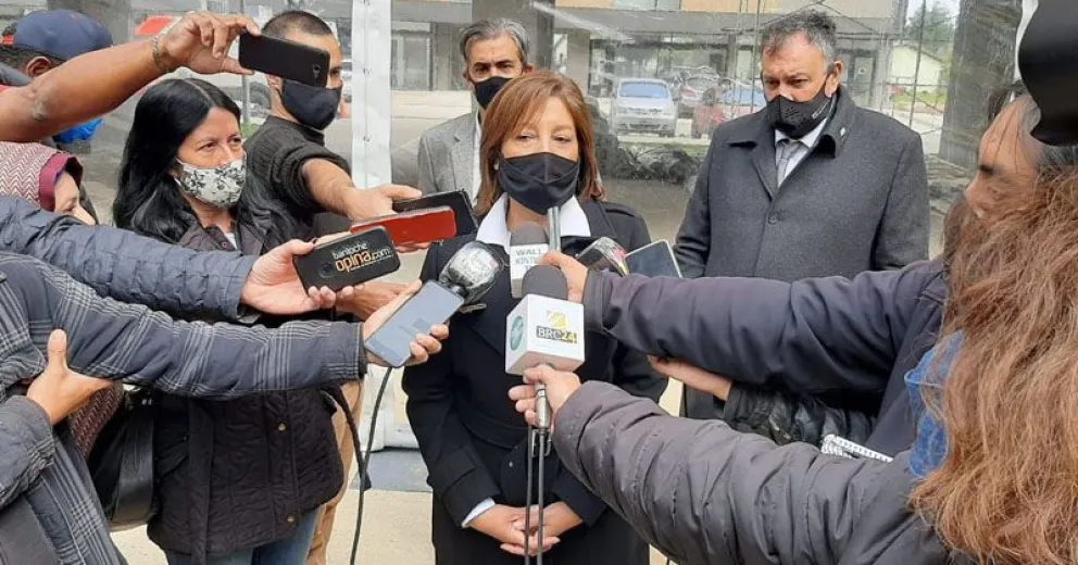 “El sistema de salud está muy presionado y no podemos anunciar inicio de clases presenciales”