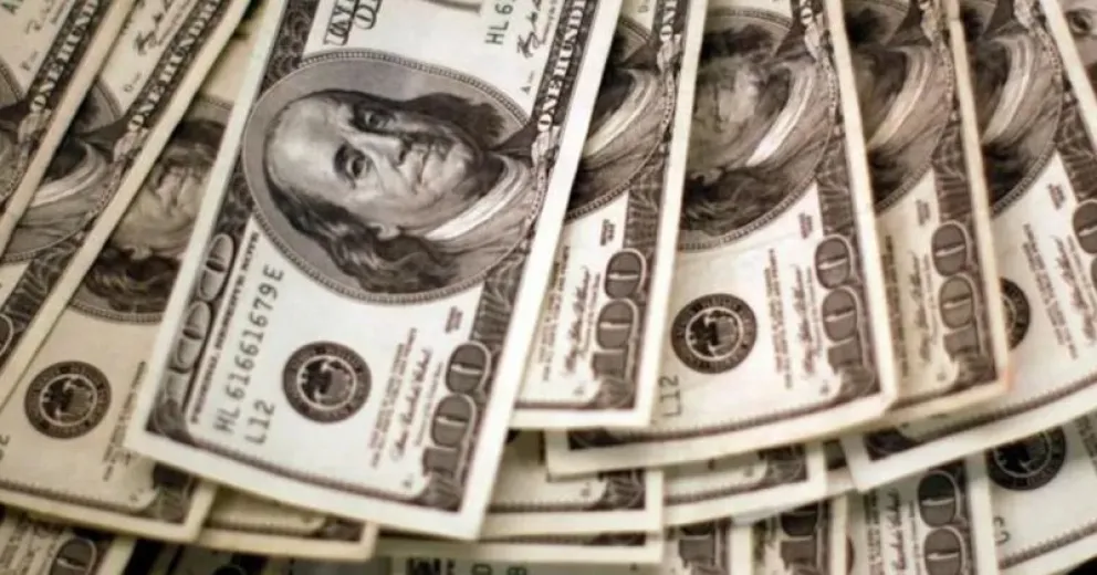 El paralelo, a la expectativa: bajó seis pesos