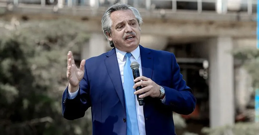 Habló de lo fácil que es devaluar y del crecimiento de la pobreza