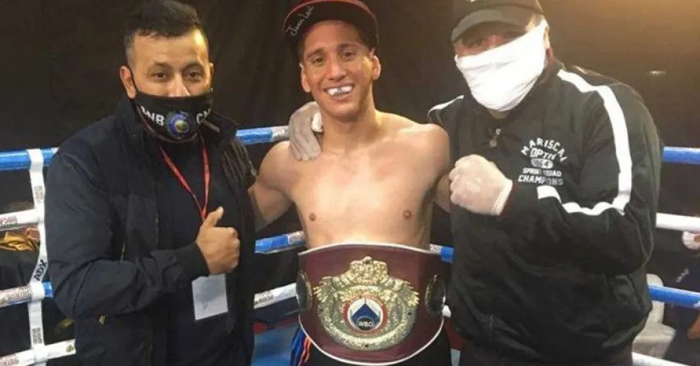 Juan Leal, nuevo dueño del título welter latino OMB