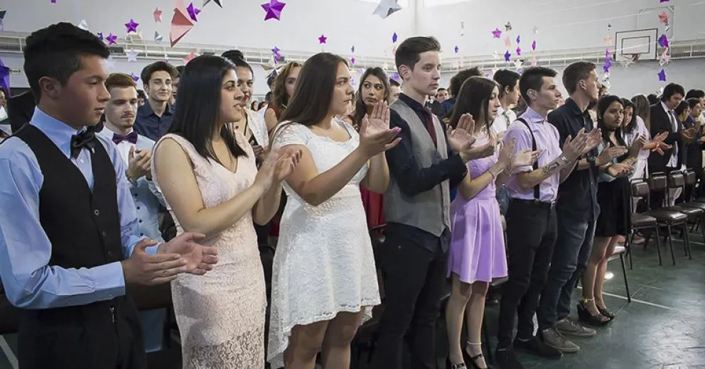 Padres movilizados para que los estudiantes tengan actos de egresados de manera presencial