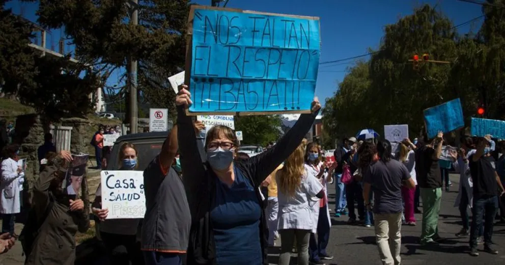 Trabajadores de la salud marcharán rumbo al Cívico y piden el acompañamiento de la comunidad