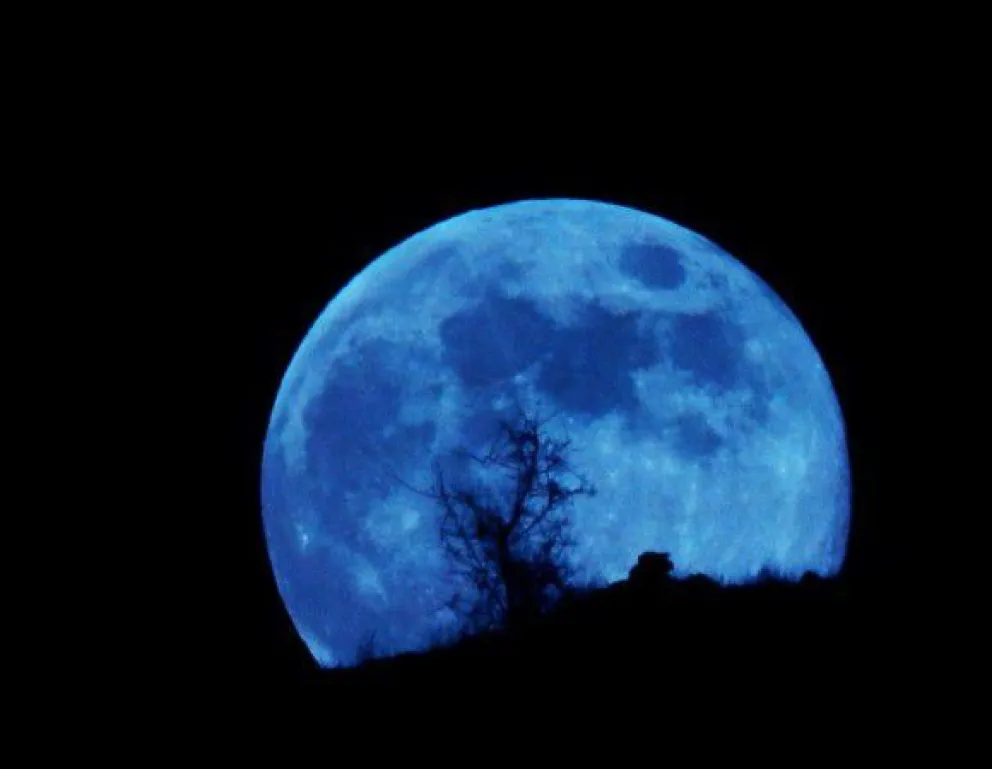 Esta noche la "Luna Azul" iluminará el cielo barilochense