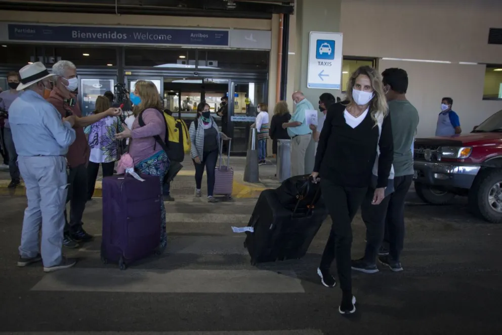 Gerente de Aerolíneas: “Miles de porteños eligen Bariloche para el verano y la tendencia crece”