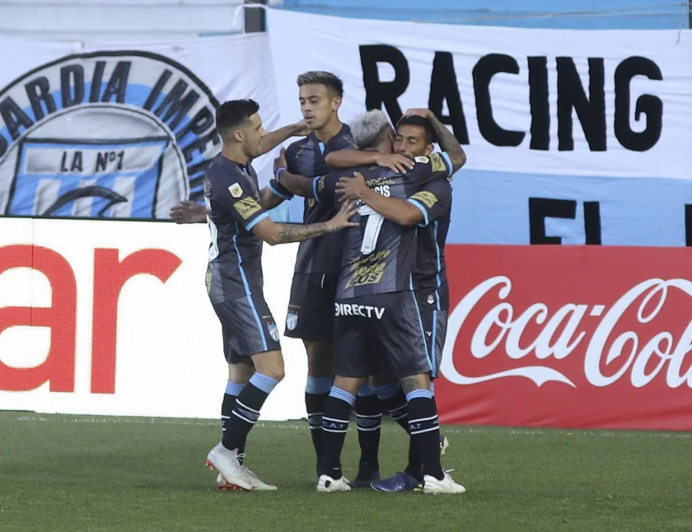 Paliza: Racing cayó por goleada frente a Atlético Tucumán