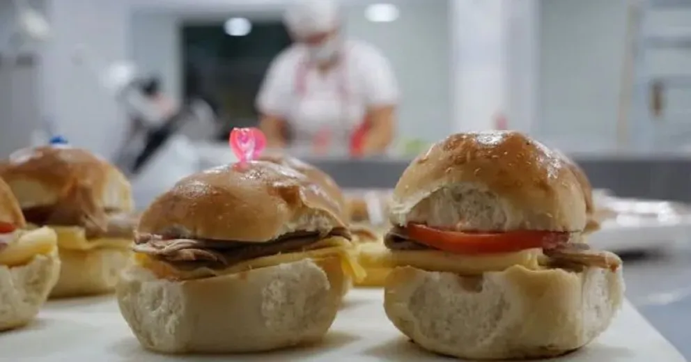 Delicias entre dos panes: el mundo celebra hoy el Día del Sandwich