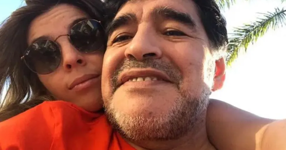 Dalma dijo que espera que Diego se recupere "por el bien de los chupasangre"