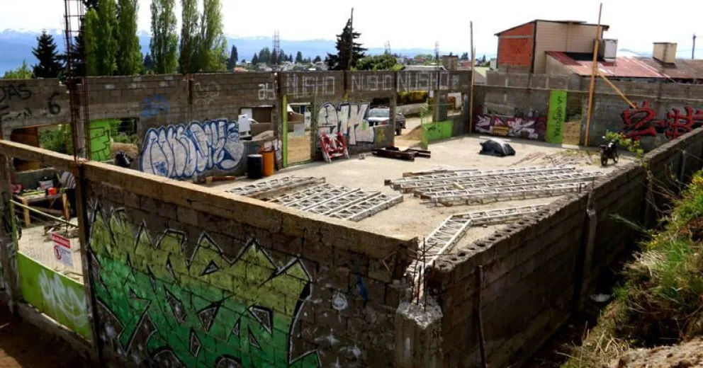 Estaría terminado en invierno: comenzó la obra del nuevo gimnasio en el barrio Alborada