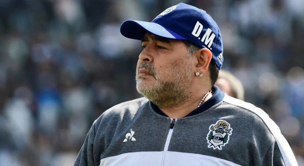 Finalizó la operación a Diego Maradona por un coágulo en el cerebro