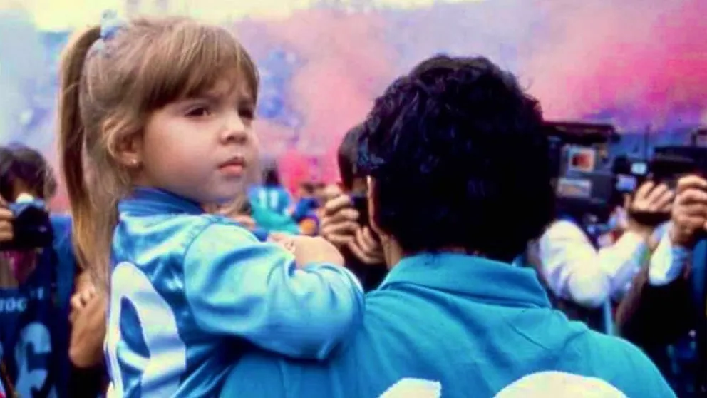 Dalma Maradona: “Gracias a todos los que rezaron por mi papá”
