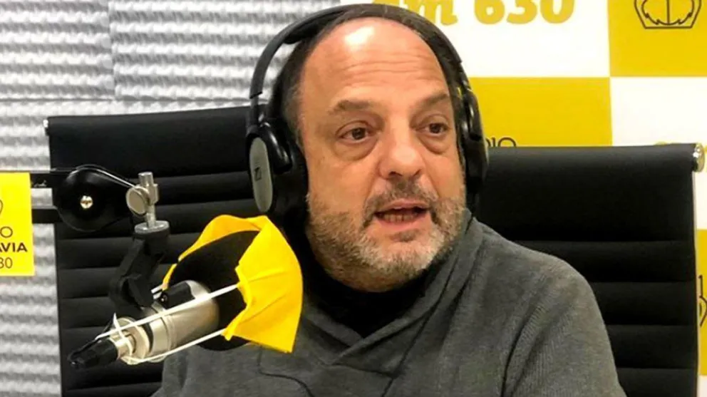 Motochorros asaltaron y golpearon a Baby Etchecopar: un detenido