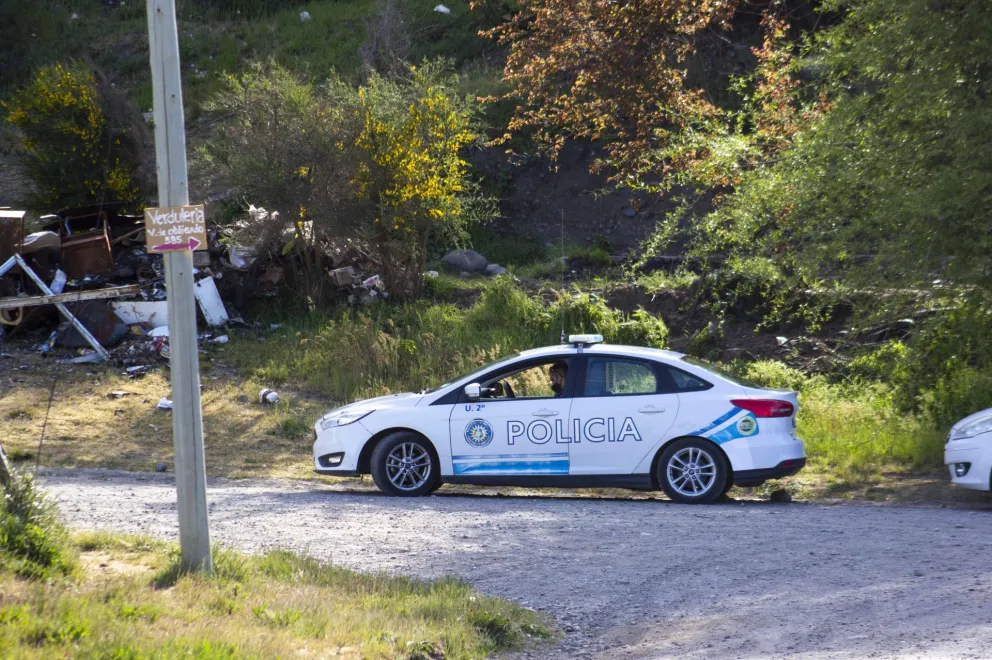 Golpearon, maniataron y robaron a un hombre en su casa del 120 Viviendas
