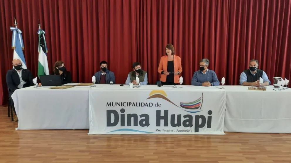 Apertura de licitaciones en Dina Huapi