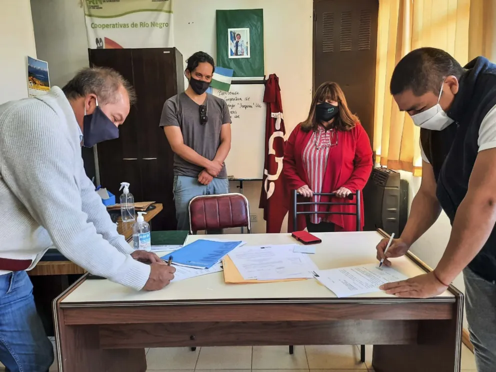 Cooperativas y Mutuales garantiza atención por turnos y continúa entregando matrículas
