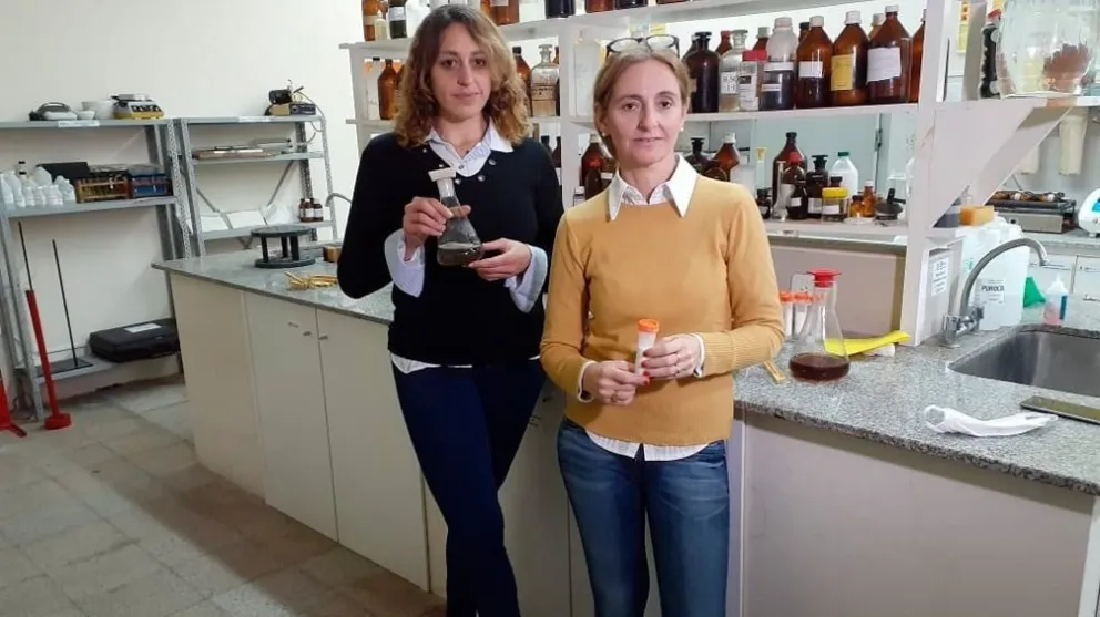 Científicas argentinas desarrollan un spray  para repeler el coronavirus de objetos y ropa