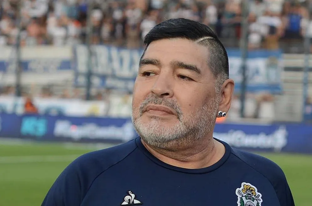 La familia y los médicos de Maradona “firmes”  para lograr que se cure de las adicciones
