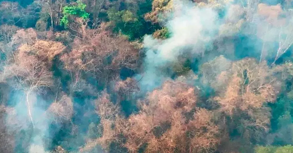 Intensa lucha contra los incendios en varias provincias