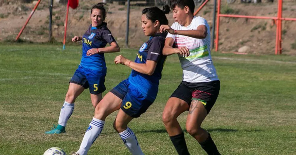 Arrancaron los entrenamientos del fútbol femenino municipal