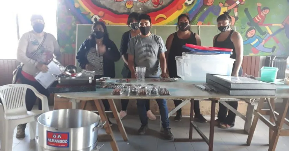 Cáritas realizó la primera entrega de equipamientos a merenderos y comedores