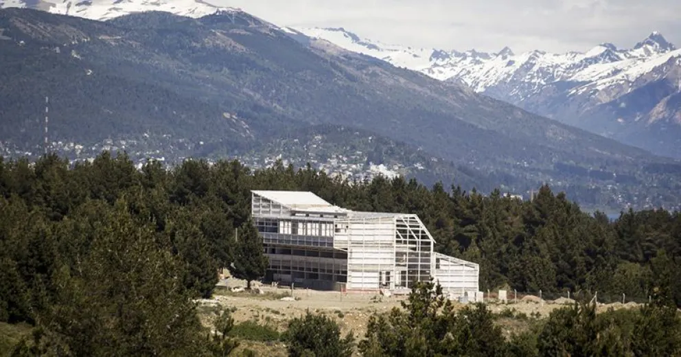 La obra del campus de la Universidad de Río Negro está paralizada