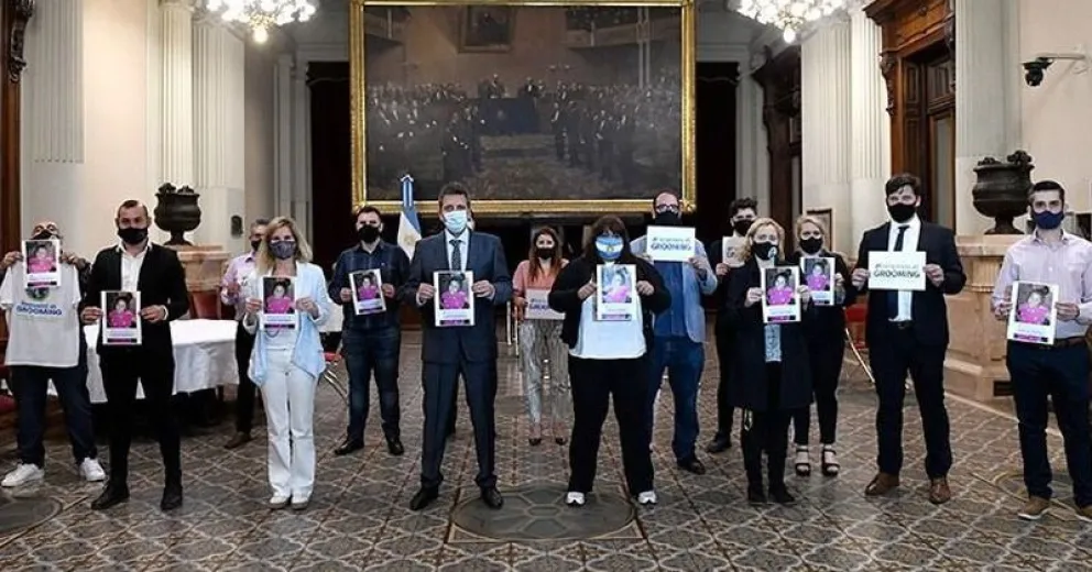 Se convirtió en ley el proyecto sobre prevención del grooming: cómo funcionará