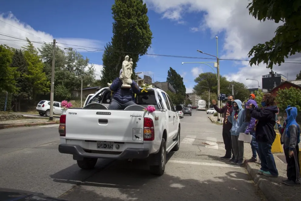 La Virgen de las Nieves peregrinó por los barrios