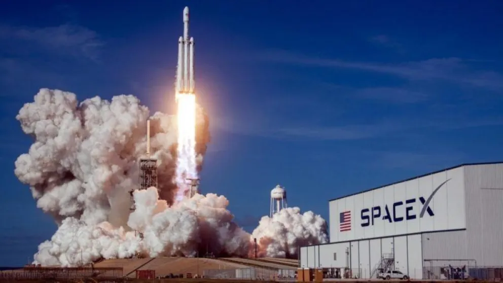 Tres norteamericanos y un japonés, rumbo al espacio