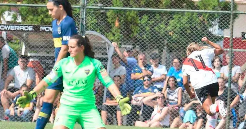 El fútbol femenino tiene fecha de regreso