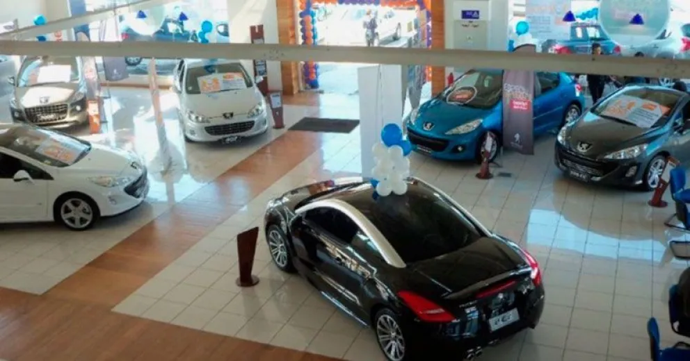 Los autos de más de $2.250.000 pagarán impuesto "al lujo" desde diciembre
