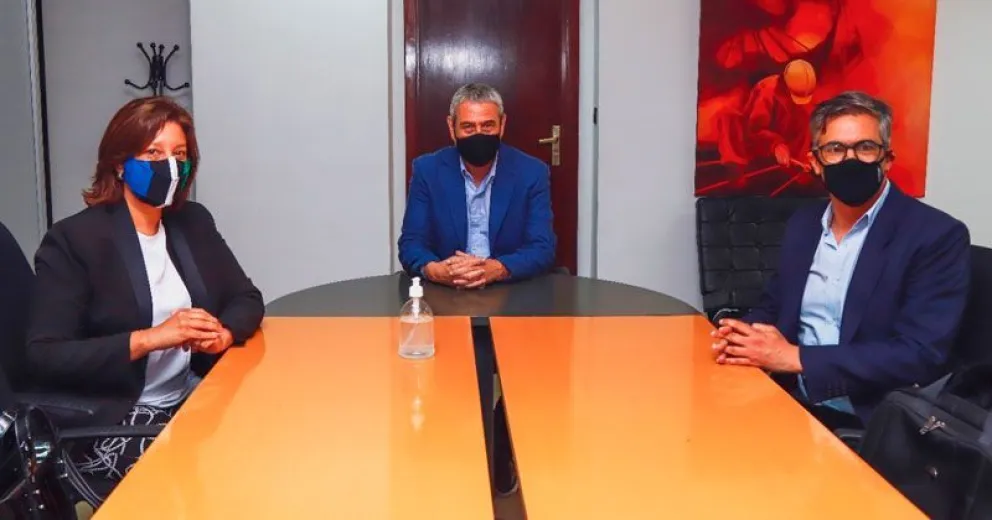 Arabela coordinó con funcionario nacional políticas de suelo y vivienda