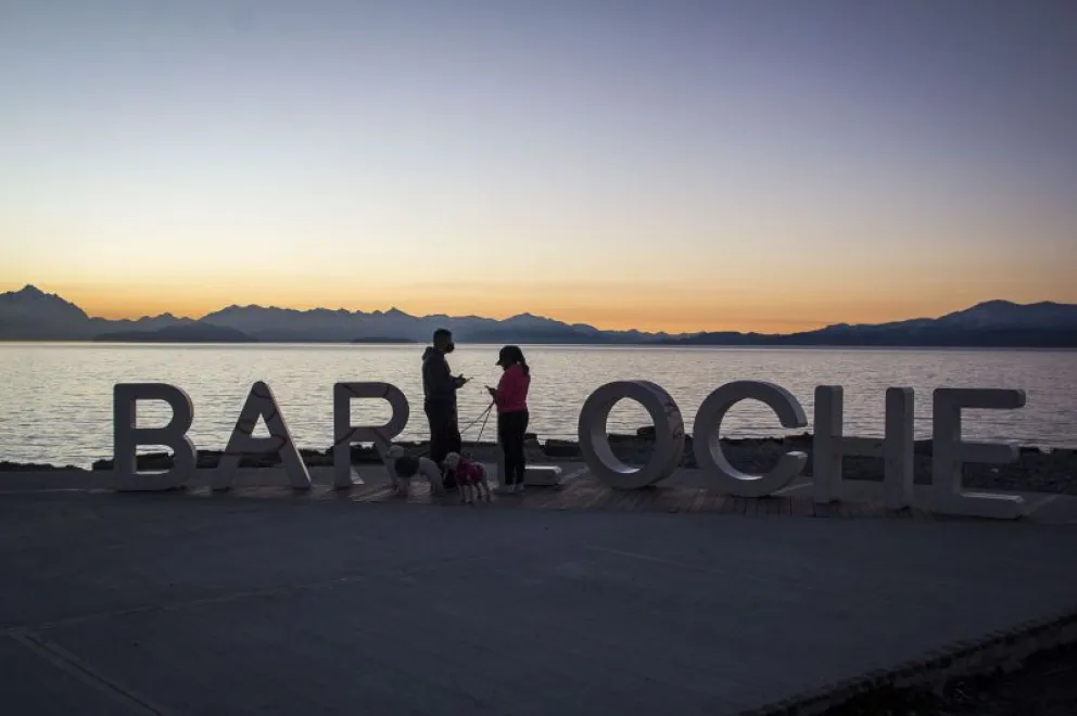 Villa La Angostura aprobó la colocación de sus letras gigantes