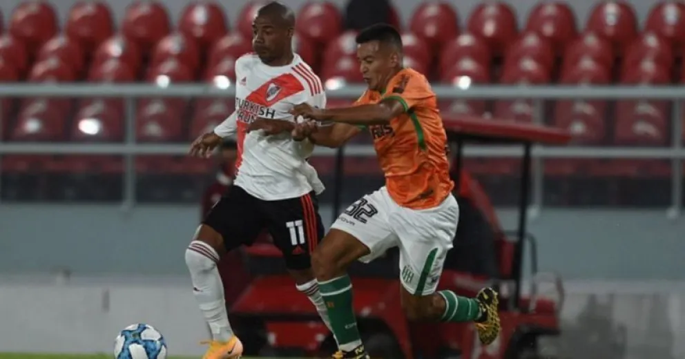Un River alternativo visita esta noche a Banfield: hora, formaciones y TV