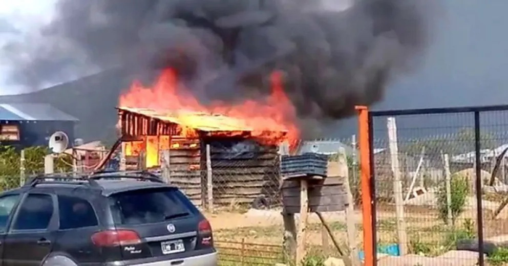 Ardió una casilla en el barrio 29 de Septiembre