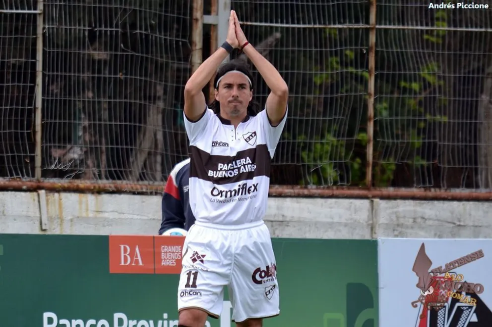 Daniel Vega: "Estoy dando todo para que Platense vuelva al lugar que merece"