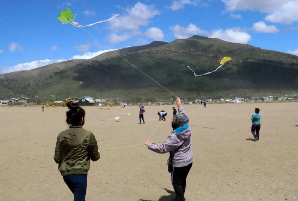 Y los barriletes volaron en el cielo del barrio Malvinas