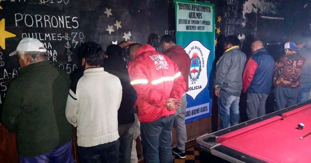 Hubo cientos de detenidos en fiestas clandestinas en todo el país