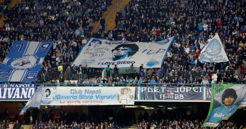 El estadio de Nápoles se llamará Diego Armando Maradona