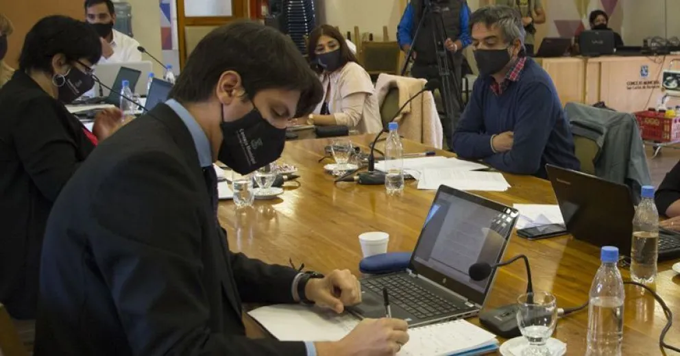 Ávila: “Maradona fue un ser despreciable, en términos del acoso a la mujer y el maltrato”