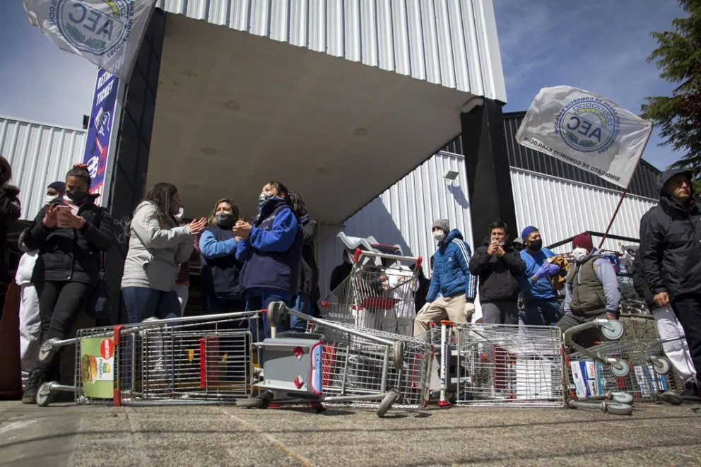 Empleados de Comercio se movilizaron en supermercados de la ciudad