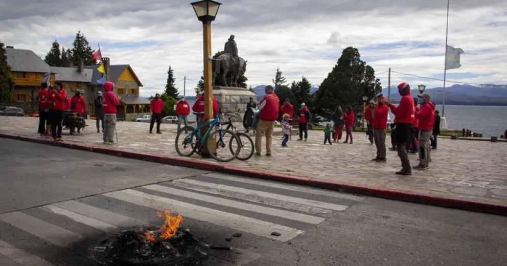 Guardavidas volvieron a manifestarse en el Centro Cívico