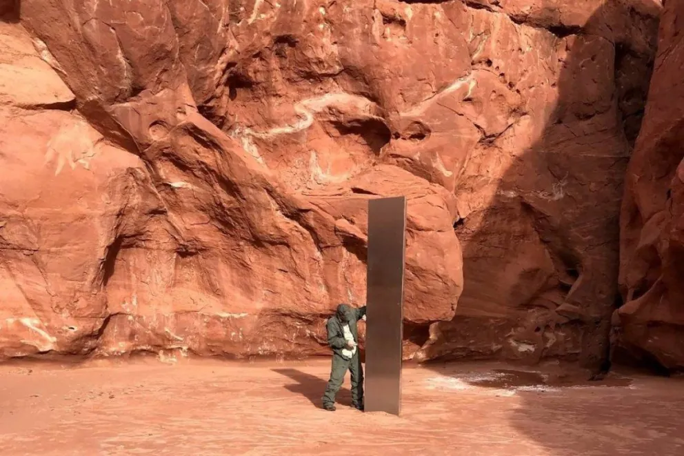 Increíble: desaparece el monolito del desierto de Utah