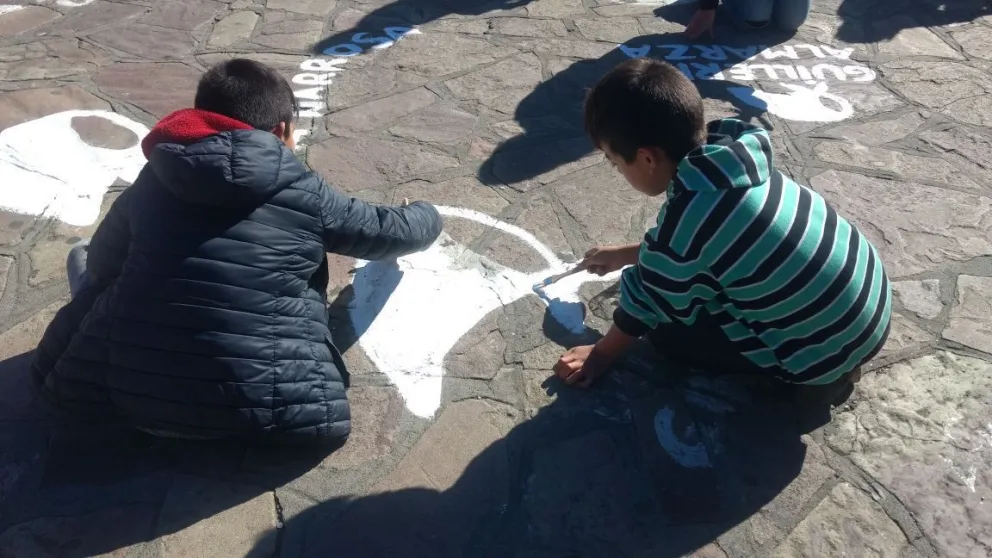 El gobierno provincial y el Frente de Todos local rechazaron las pintadas sobre los pañuelos