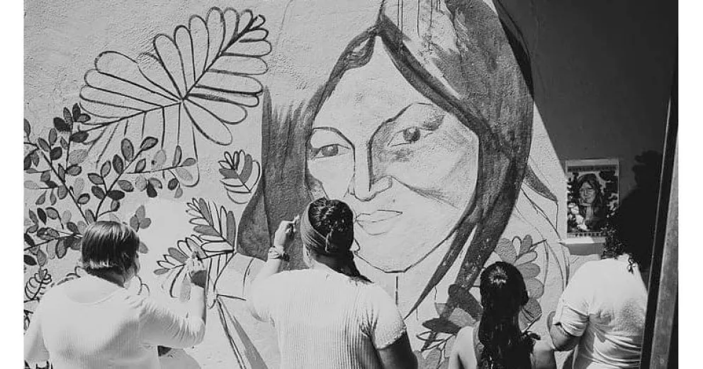 La imagen de Giselle Monje quedó plasmada en un mural