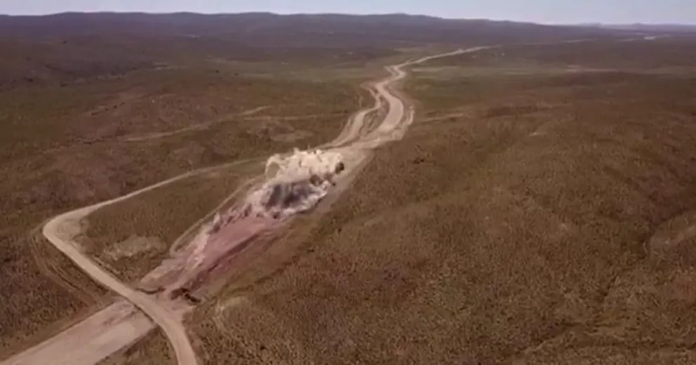 Así fueron las voladuras entre Pilcaniyeu y Comallo